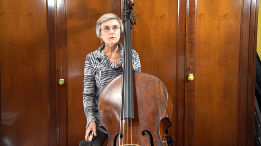 Bach — Minuet in C: Tutorial with Cathy Elliott, Double Bass. Part 1 of 2
