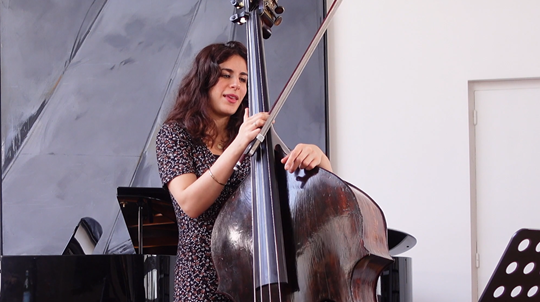 Mozart — Symphony No. 40: Tutorial with Lorraine Campet, Double Bass. Part 1 of 4